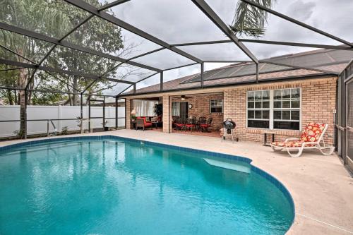 Deltona Lakes Casa | Centrally Located Deltona Home with Pool and Yard