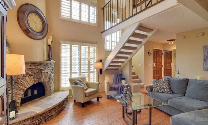 North Mountain Casa | ¡NUEVO! ¡10Mi al centro de North Phoenix Townhome!
