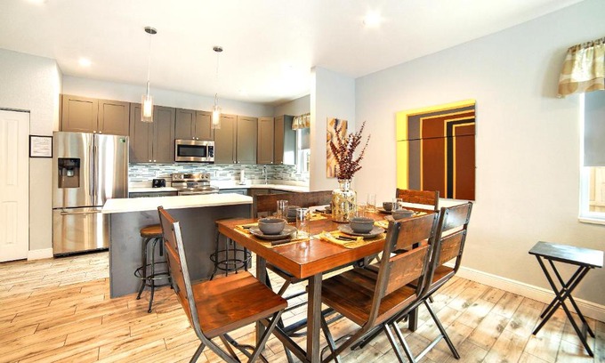 Tampa Casa | Centrally Located Family Home In Tampa