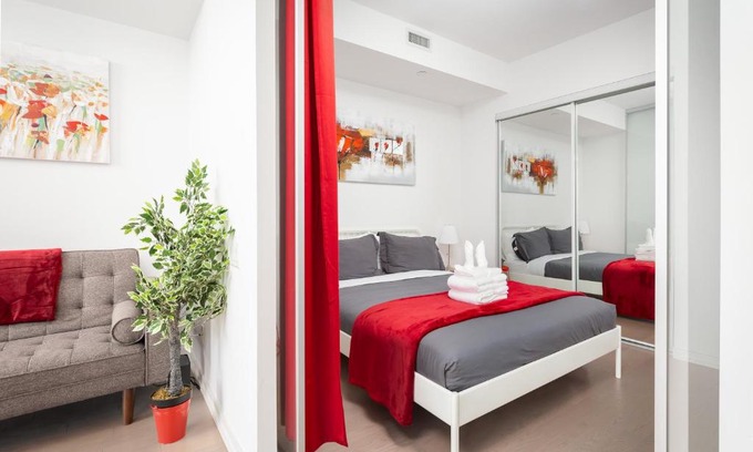 Downtown Toronto Apartamento | Centrally Located In The Heart Of Downtown Toronto