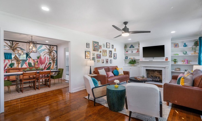 University District Casa | Centrally located near Midtown & Liberty Park- 7 ml to Beale! Stylish 4Bdroom!