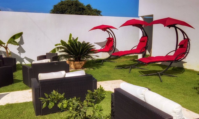 Cabarete Apartamento | Centrally-located studio with cable TV, pool, internet, gym, spa, grill&bar