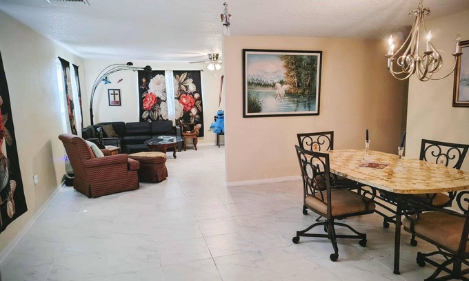 Citrus Springs Casa | Centrally located Tranquil 2-bedroom house in Dunnellon