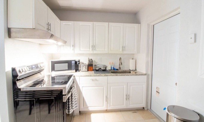 Park East Casa | Centric Apt 2BR/1 BA ֎-Ideal for Long Stays