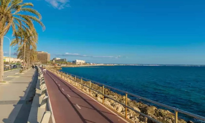 Pere Garau Chalet De Esquí | Centric - House In Palma. Free Wifi