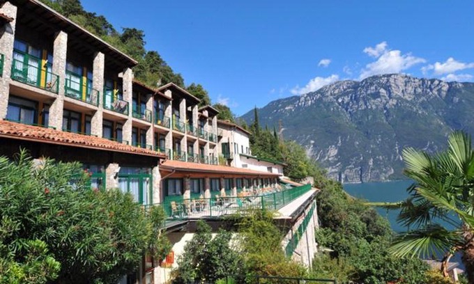 Limone sul Garda Hotel | Centro Vacanze La Limonaia
