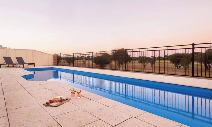 Dunsborough Casa | Ceol Na Mara Luxury Pool Escape with Golf Views