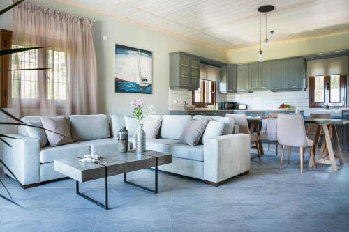Dhrakata Casa | Cephalonian Countryside Villa