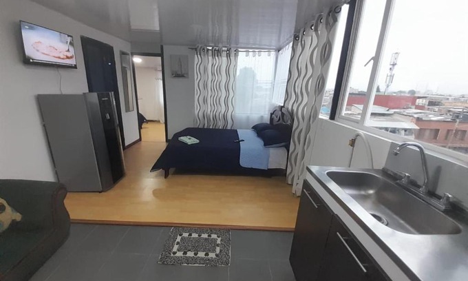 Puente Aranda Apartamento | cerca club militar Corferias, embajada americana 501