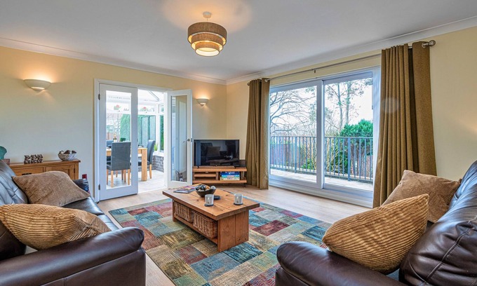 Dyserth Casa | Cesail Y Mynydd by Interhome