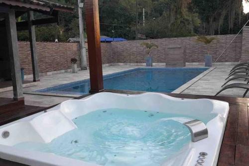 Jardim Aguapeu Casa | @ Chácara 5 Anjos - Jacuzzi Incrível Água Quente