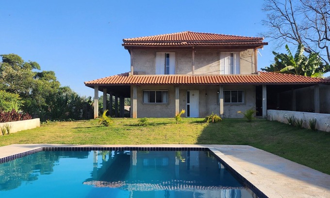 Mairinque Casa | Chácara Doce Morada em Mairinque, com Piscina, Churrasqueira e pet Friendly