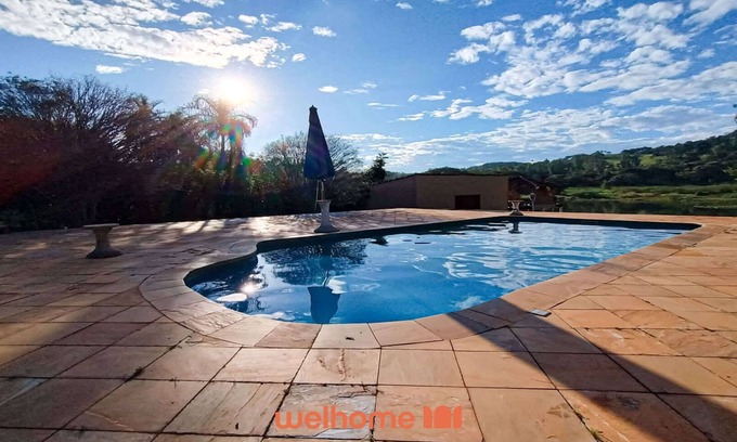 Cassia Casa | Chácara em Cássia com Natureza e Piscina