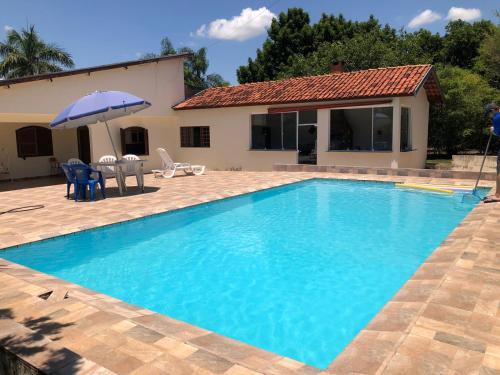 Sao Pedro Casa | Chácara em São Pedro com piscina e churrasqueira