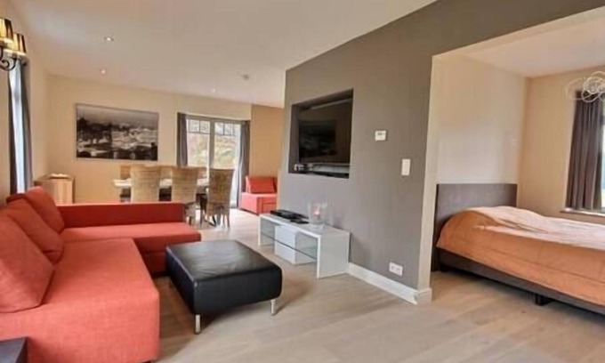 Liege Apartamento | Château Bernalemont - 1 dormitorio