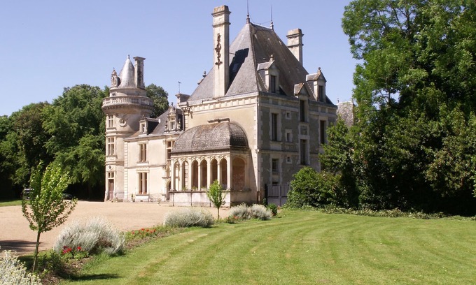 Saint-Cyr-en-Talmondais Otro | Château de la Court d'Aron