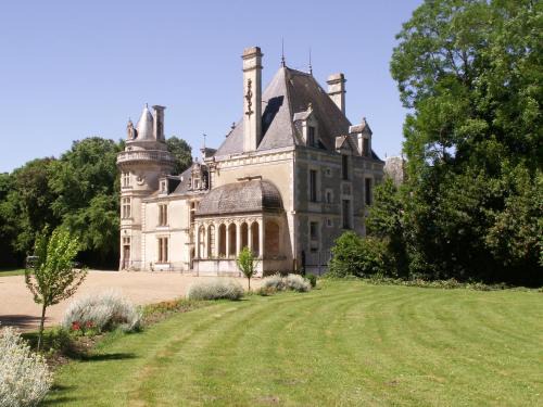 Saint-Cyr-en-Talmondais Cama Y Desayuno | Château de la Court d'Aron
