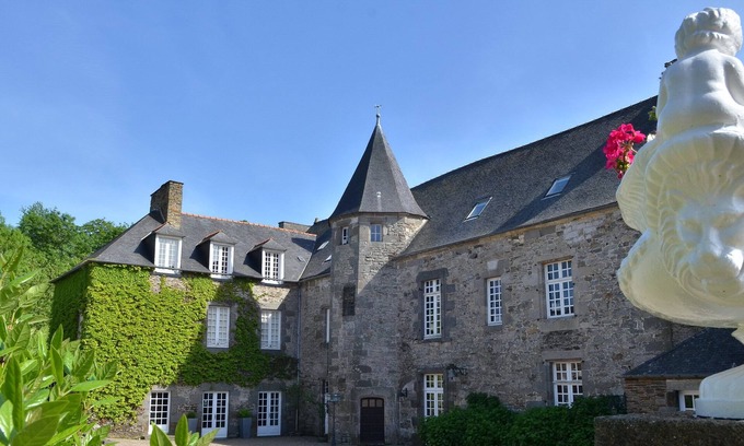 Pleugueneuc Casa | Château de la Motte Beaumanoir