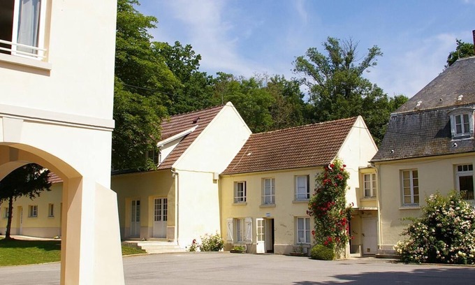 Mery-sur-Marne Cama Y Desayuno | Château de Méry - Méry-sur-Marne (with full board)