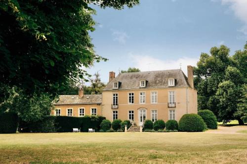 Bazouges-sur-le-Loir Casa | Château de Marigné - Gîte de charme- 15 pl