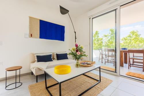 Mazargues Apartamento | Château des Calanques - Vue château