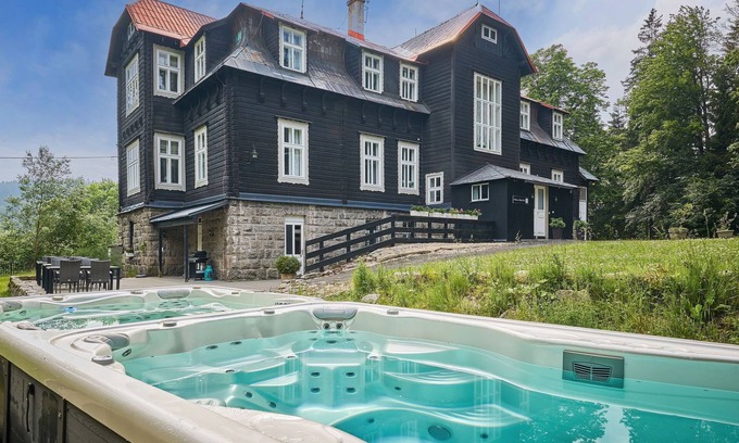 Josefov Dul Casa | Château Josefův Důl by Interhome