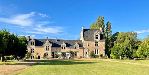 Parigne-le-Polin Cama Y Desayuno | Château La Chevalerie - 24h du Mans