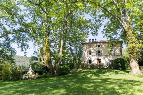 Saint-Antonin-du-Var Casa | Château Mentone
