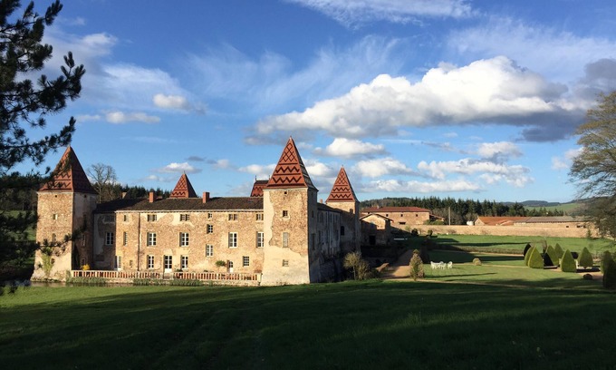 Amplepuis Otro | Beaujolais Vert - Casa rural de 90 m² en el castillo del siglo 17 Monumento histórico