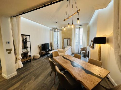 Hotel de Ville - Quinconces Apartamento | Château Trompette Tourny