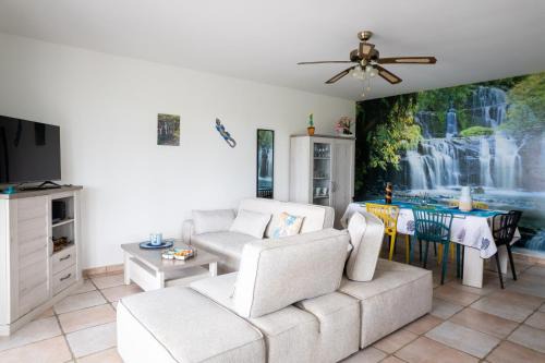 Petite-Ile Casa | Ch'ti Kaz Bleue - Maison avec vue mer