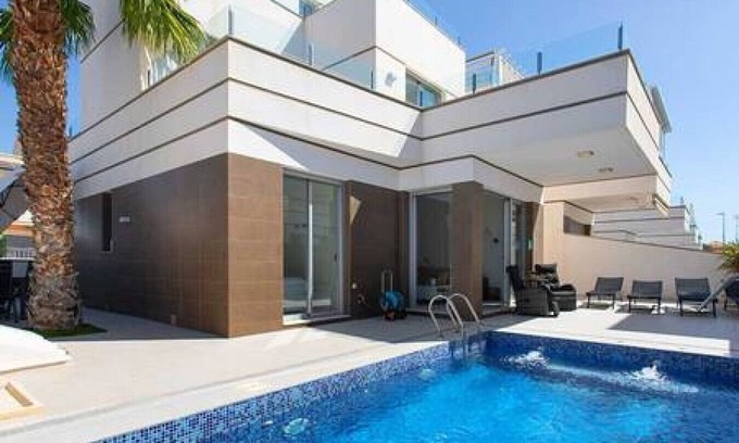 Quesada Villa | CH Villa Augusta Doña Pepa