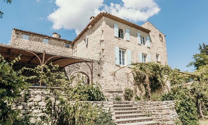 Saint-Michel-l'Observatoire Casa | Charming 13th-Century Stone House with Infinity Pool in Provence 6 bedrooms AC