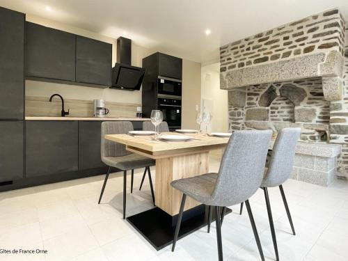 Saint-Quentin-les-Chardonnets Casa | Charmant Gîte Moderne pour 2 en Normandie, Animaux Acceptés - FR-1-497-253