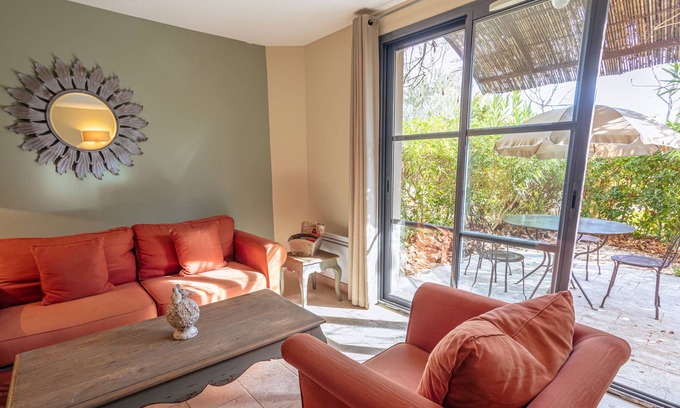 Saint-Laurent-de-la-Cabrerisse Villa | Charming villa 87