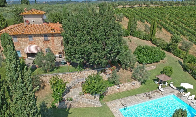 San Casciano in Val di Pesa Villa | Encantadora villa con piscina ubicada en viñedos de Chianti, aire acondicionado