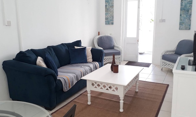 Oistins Casa | CHADVILLE # 2 BEACH HOUSE BARBADOS