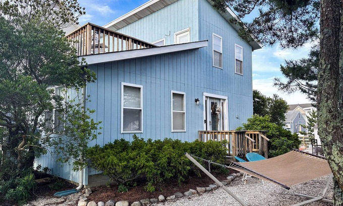 Dover Beaches North Casa | Chadwick Beach Island Charmer - Lagoon, Dock Your Boat, Walk to Bay/Ocean Beach