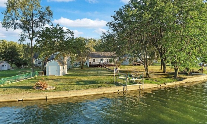 Fox Lake Casa | Chain O' Lakes Waterfront Getaway Home