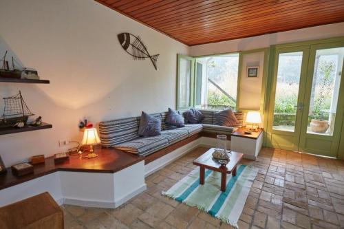 Saco da Ribeira Casa | Chalé da Vela Charm and Comfort in Ubatuba