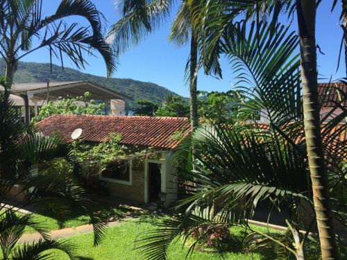 Praia da Enseada Apartamento | Chalé em Ubatuba