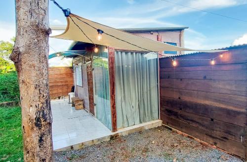 Nobres Casa | Chalé Madeira Nobres Asa Própria