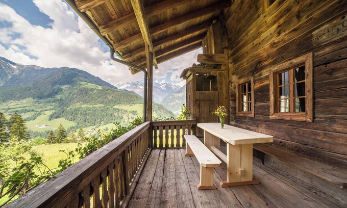 San Leonardo in Passiria Chalet De Esquí | Chalet "Schnitzers Ferienheisl" con vistas a la montaña, jardín y Wi-Fi