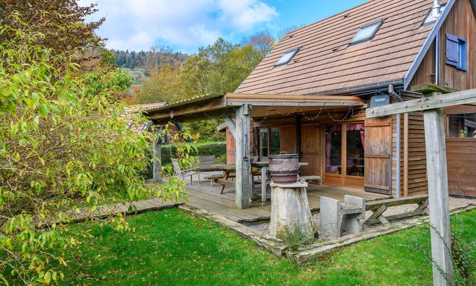Saint-Maurice-sur-Moselle Chalet De Esquí | Chalet 'Myrtilles' con vistas a la montaña, terraza privada y Wi-Fi