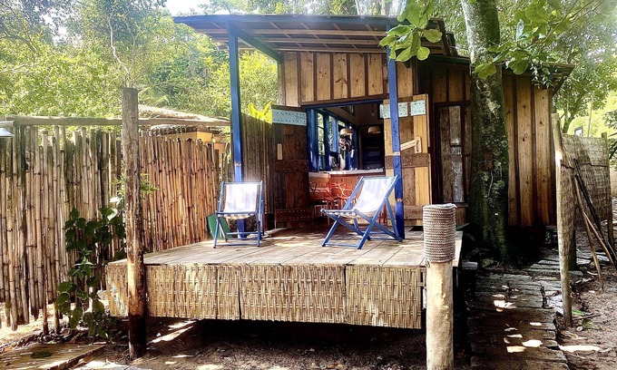 Ilhabela Chalet De Esquí | Chale na Praia do Curral Pé na Areia