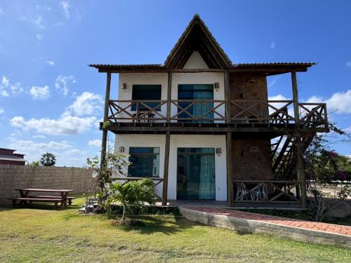 Ponta do Anel Apartamento | Chales Alegria e Estrela, Chaleville Maramar - Conforto, segurança e internet pertinho do mar