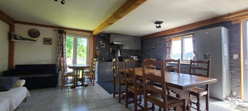 Besse-et-Saint-Anastaise Chalet De Esquí | Chalet à Besse 10 personnes