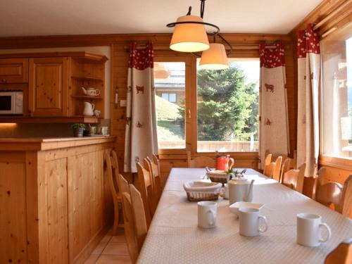Meribel Chalet De Esquí | Chalet 10 personnes à Méribel avec Sauna, Cheminée et Garage - FR-1-180-568