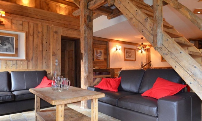 Reberty Chalet De Esquí | Chalet, vista montaña, fitness, sauna, balcón, chimenea o estufa a leña, tv, local para esquís