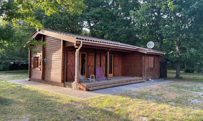 Vendays-Montalivet Chalet De Esquí | Chalet 10min from the ocean on large wooded grounds! Ideal for families!